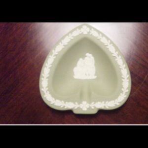 Spade shaped Wedgwood Green ashtray